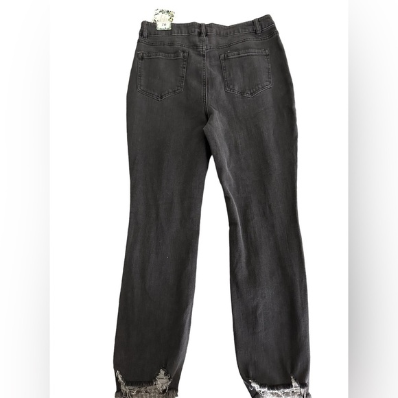 Chelsea and Violet Girls Size 16 Distressed Denim Ankle Jean - Gray wash - Picture 2 of 5